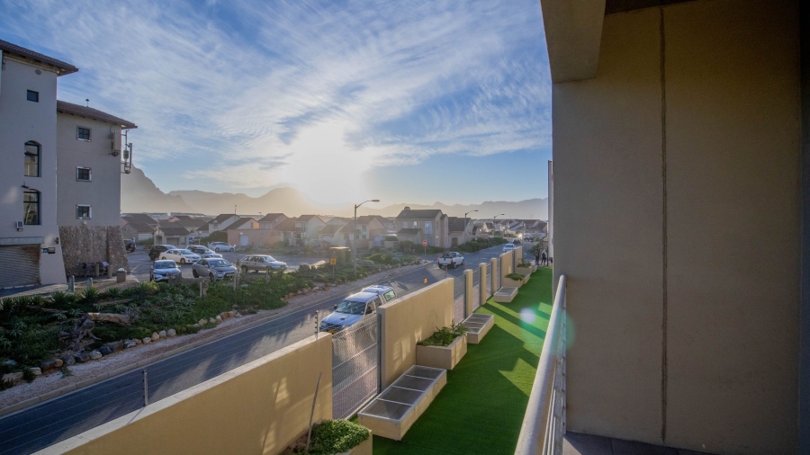2 Bedroom Property for Sale in Muizenberg Western Cape